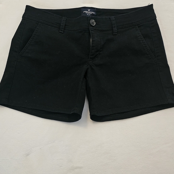 American Eagle Outfitters Shorts Size 2 Black - Picture 1 of 5